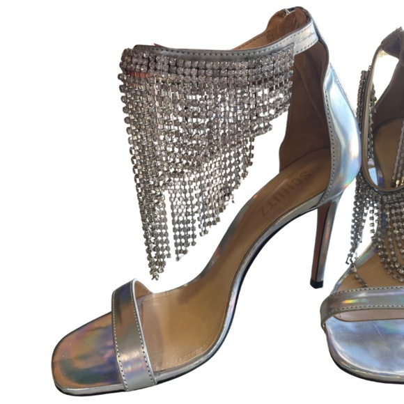 Schultz 'Lory' Iridescent Silver Leather Crystal Fringe Strappy Heels 7.5 - Picture 1 of 8